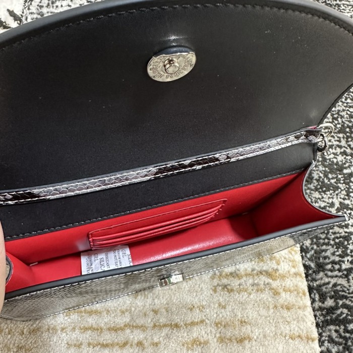 5A, real lether,  cross shoulder bag , size 22x12x5.5cm, no box. B98-115