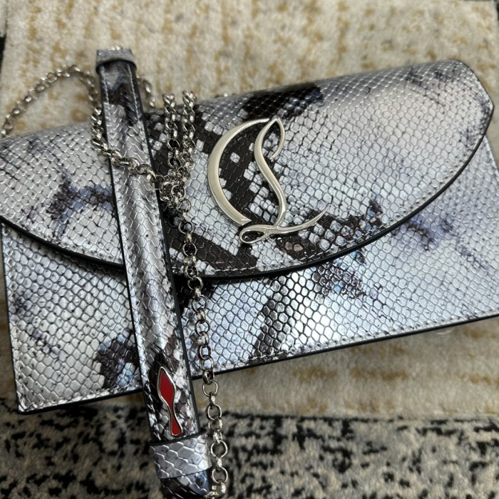 5A, real lether,  cross shoulder bag , size 22x12x5.5cm, no box. B98-115