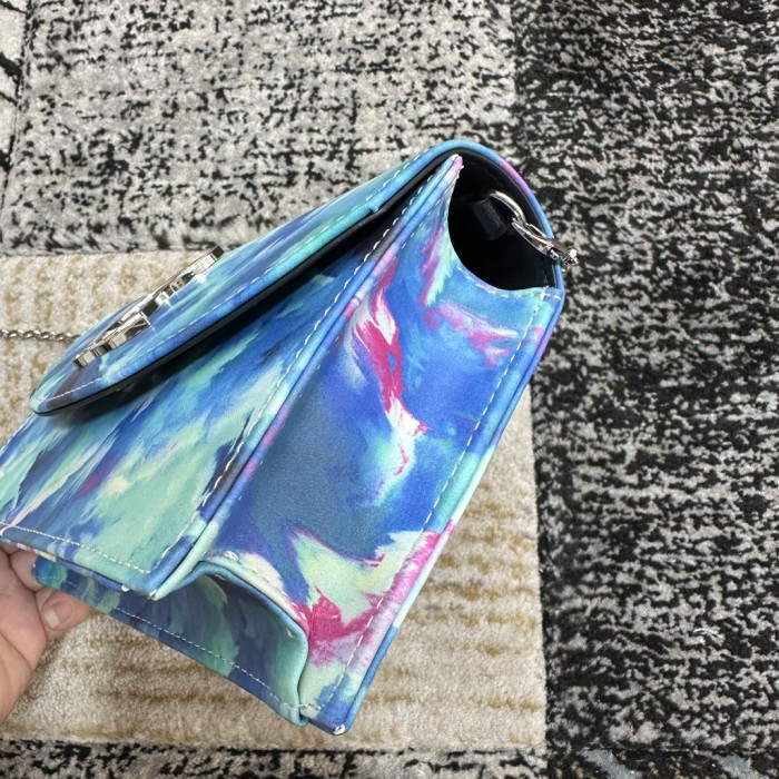 5A, real lether,  cross shoulder bag , size 22x12x5.5cm, no box. B98-111