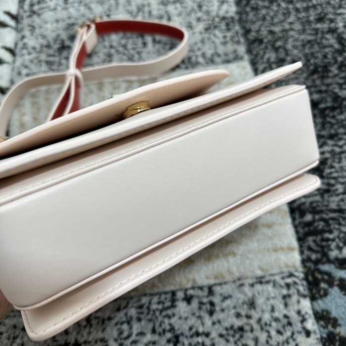 5A, real lether,  cross shoulder bag , size 22x12x5.5cm, no box. B98-17
