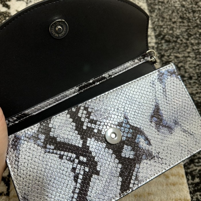 5A, real lether,  cross shoulder bag , size 22x12x5.5cm, no box. B98-115