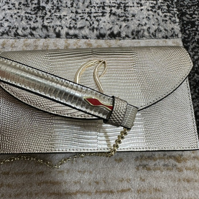 5A, real lether,  cross shoulder bag , size 22x12x5.5cm, no box. B98-116