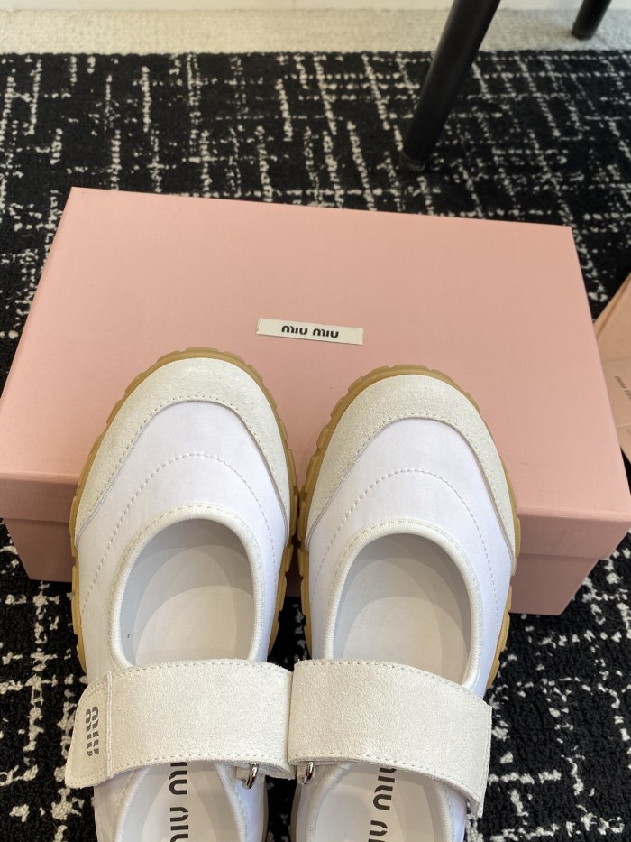 Women flat shoes,  size 35-40, SS70-104