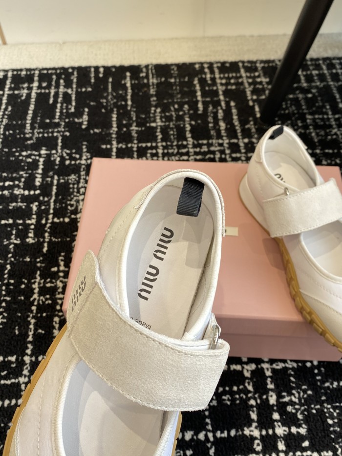 Women flat shoes,  size 35-40, SS70-104