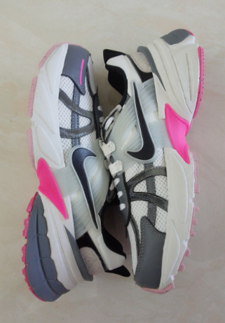 Women runner sneaker shoes,  with box,size 36-40，SS70-82