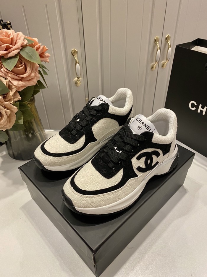 Women runner flat shoes,  size 35-42, SS70-95