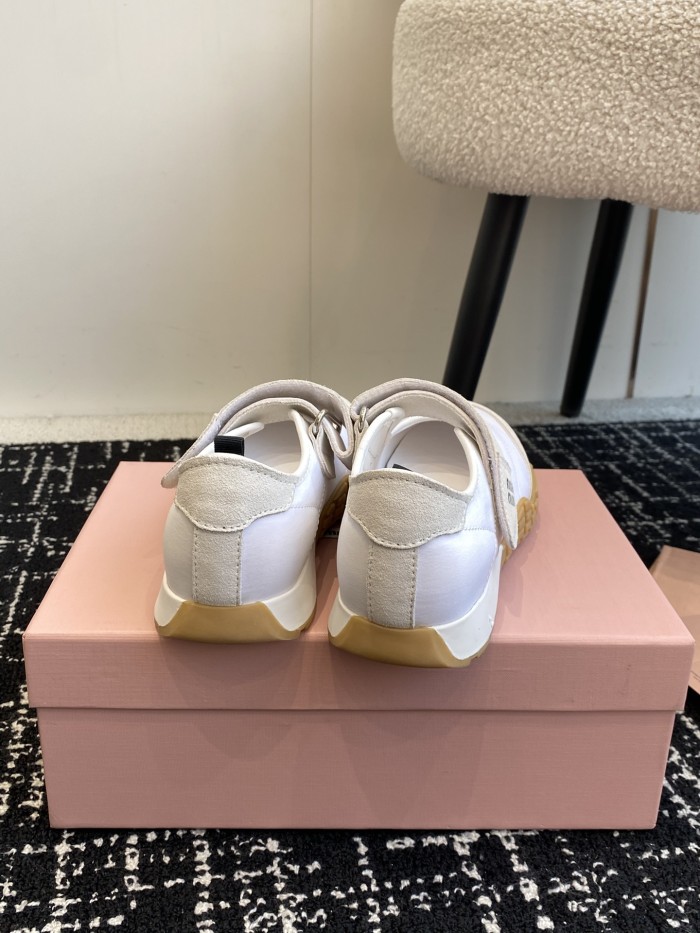 Women flat shoes,  size 35-40, SS70-104