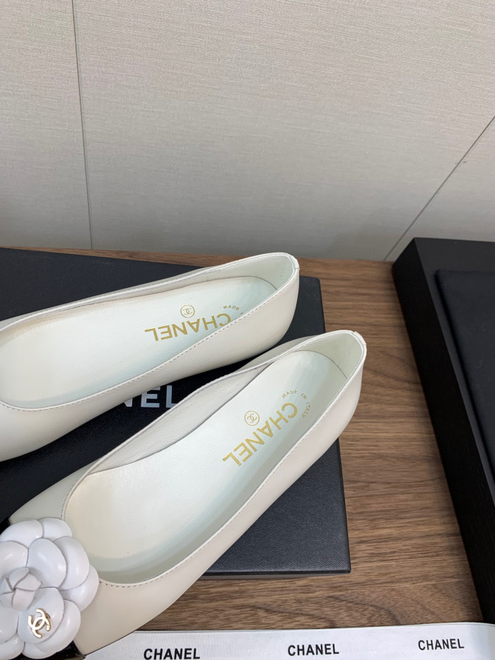 Women flat shoes,  size 35-40, SS60-203-205