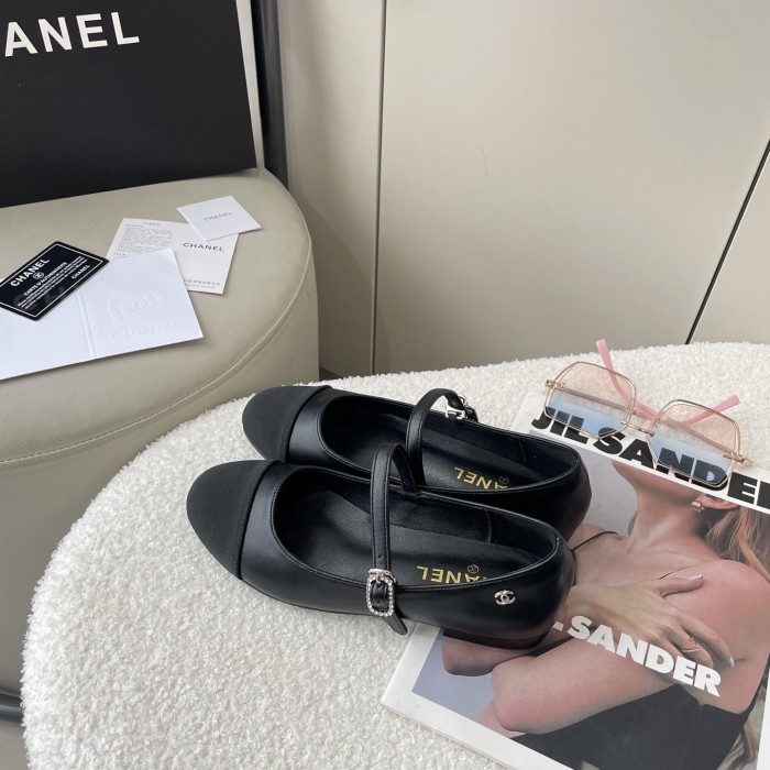 Women flat shoes,  size 35-40, SS60-210-211