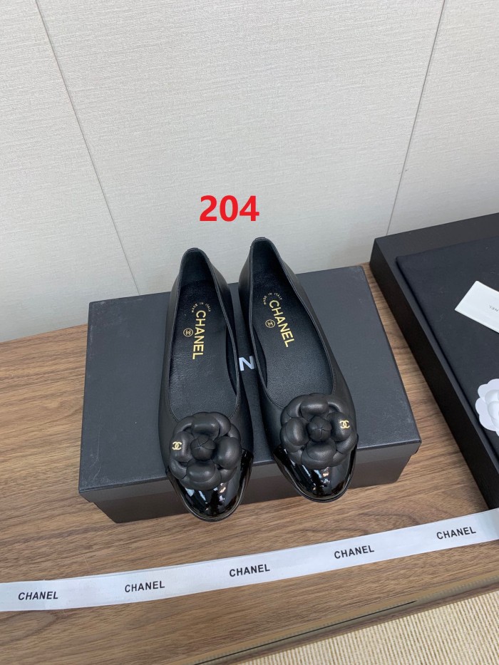 Women flat shoes,  size 35-40, SS60-203-205