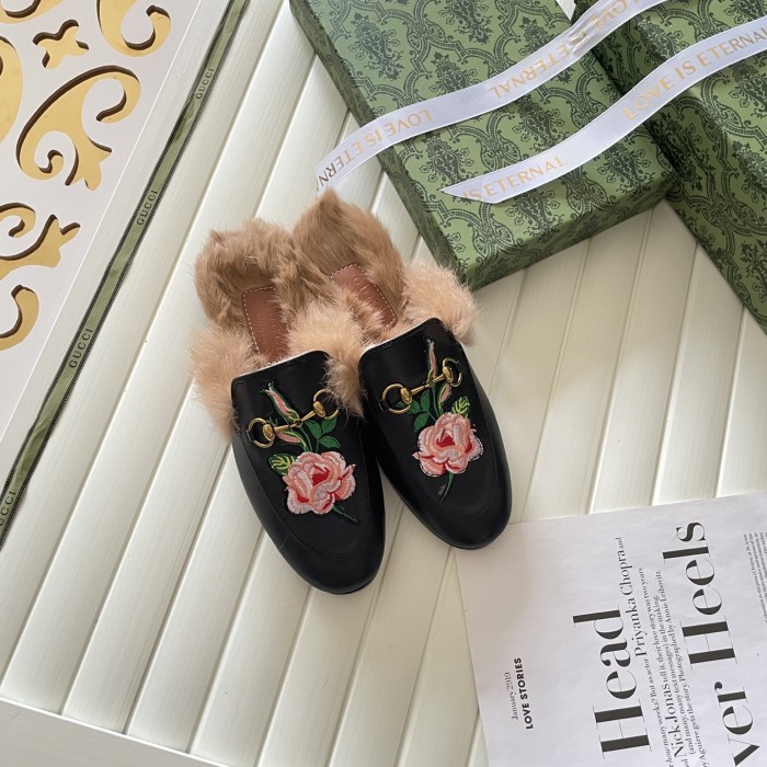 Women flat shoes,  size 34-42, SS60-223