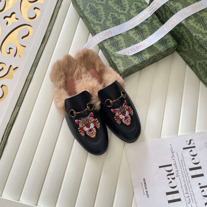 Women flat shoes,  size 34-42, SS60-226