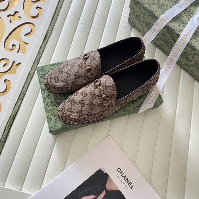 Women flat shoes,  size 34-42, SS60-235