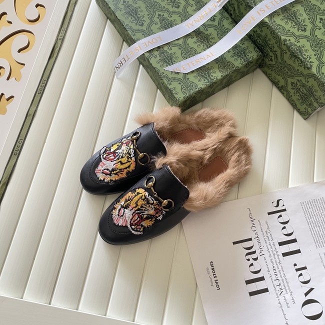Women flat shoes, size 34-42, SS60-220