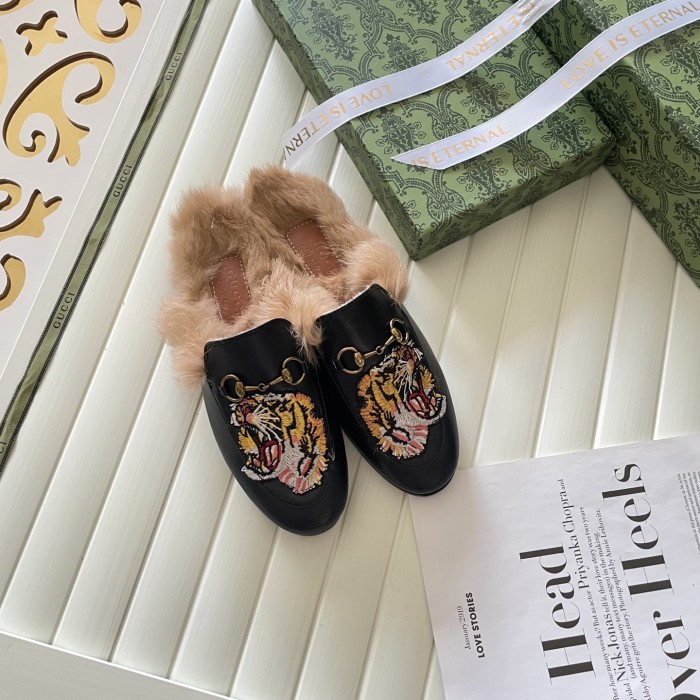 Women flat shoes,  size 34-42, SS60-220