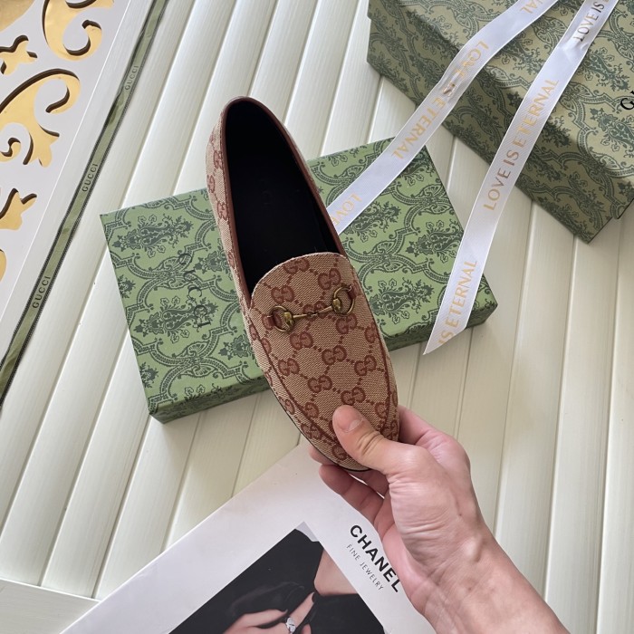 Women flat shoes,  size 34-42, SS60-240
