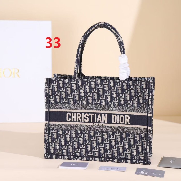 Embroidery ON THE GO  bag ,5A ,size 36cm or 41cm,no box,  B110-33