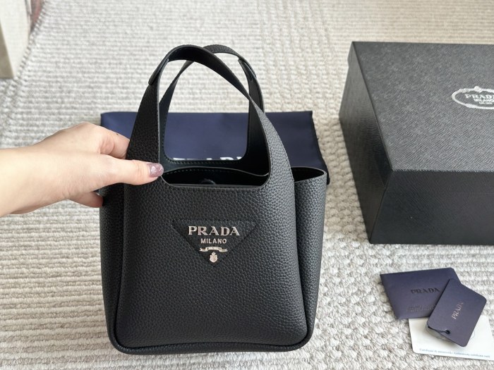 Split leather bag ,3A ,size 18x15cm,no box,  B75-158-161