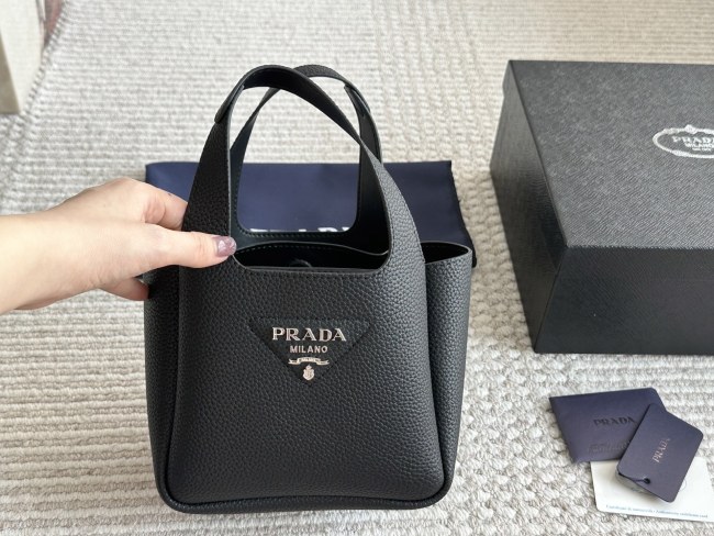Split leather bag ,3A ,size 18x15cm,no box, B75-158-161