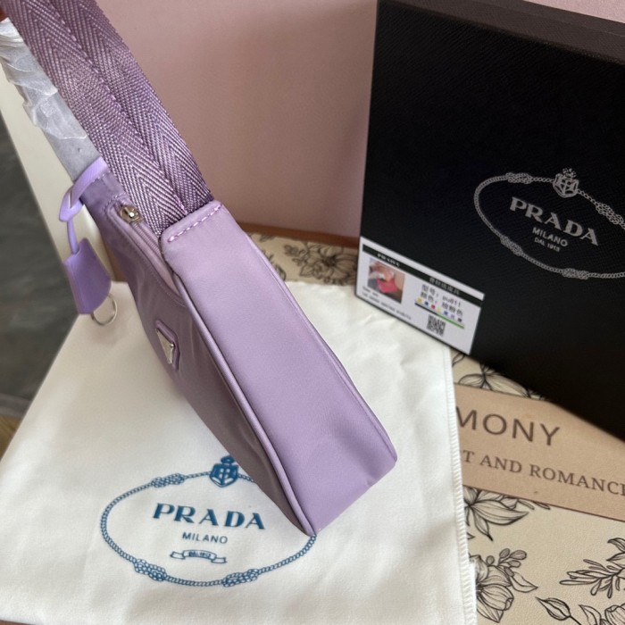 Nylon bag ,budget ,size 20cm,no box,  B35-191-196