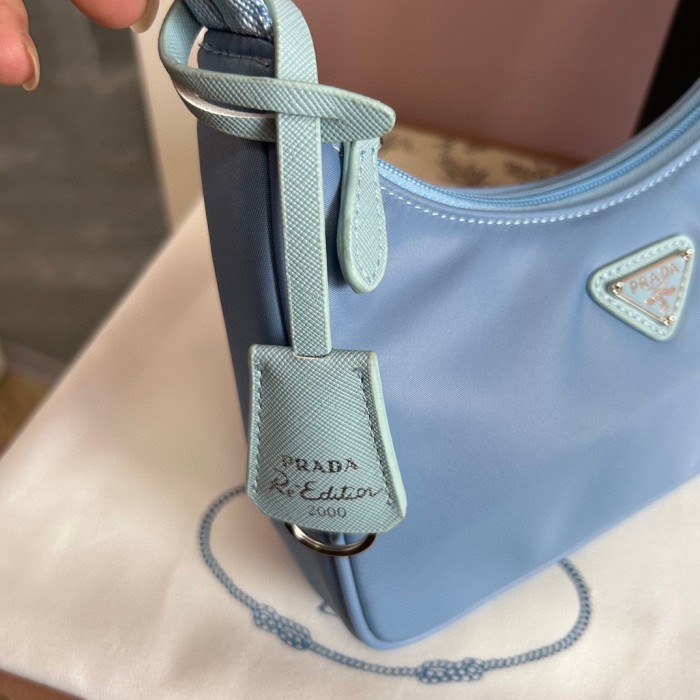 Nylon bag ,budget ,size 20cm,no box,  B35-191-196