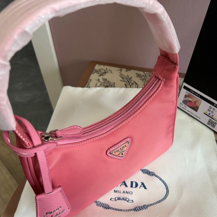 Nylon bag ,budget ,size 20cm,no box,  B35-191-196