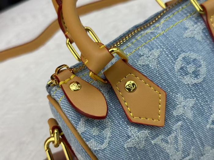 Split leather bag ,4A , size 16cm,no box,  B68-50