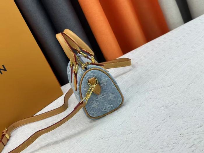Split leather bag ,4A , size 16cm,no box,  B68-50