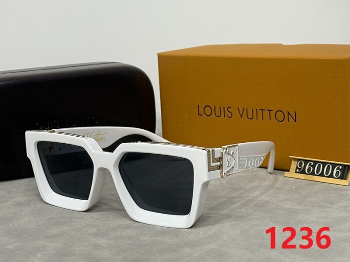 Blue light blocking sunglasses with the box and case ,G25-1231-1244
