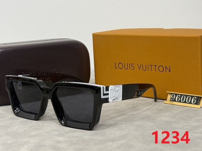 Blue light blocking sunglasses with the box and case ,G25-1231-1244