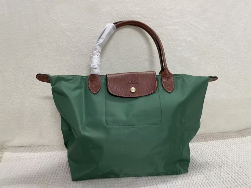 Nylon bag，budget,size 23x14x22cm or 28x15.5x26.5cm or 31x19x30cm, B28-123-151