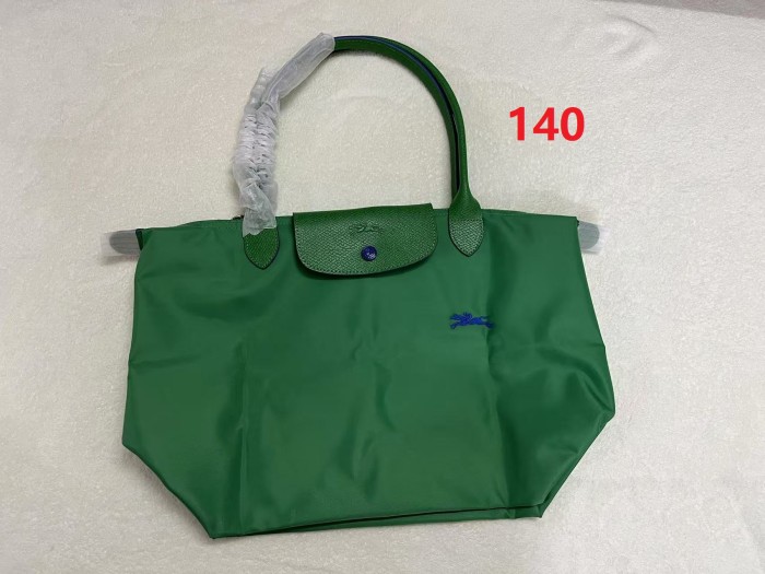 Nylon bag，budget,size 23x14x22cm or 28x15.5x26.5cm or 31x19x30cm, B28-123-151