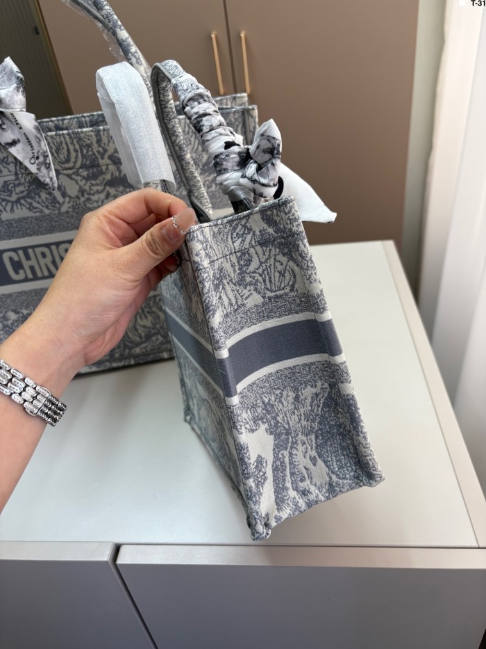Canvas bag ,3A , size 26cm37cm/41cm,no box,  B68-100