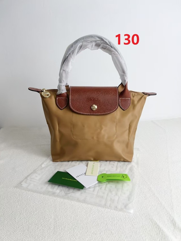 Nylon bag，budget,size 23x14x22cm or 28x15.5x26.5cm or 31x19x30cm, B28-123-151