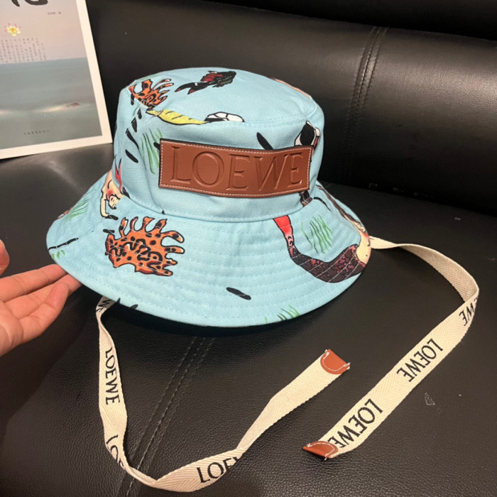 Fashion hat for women ,no box. HX25-19-24