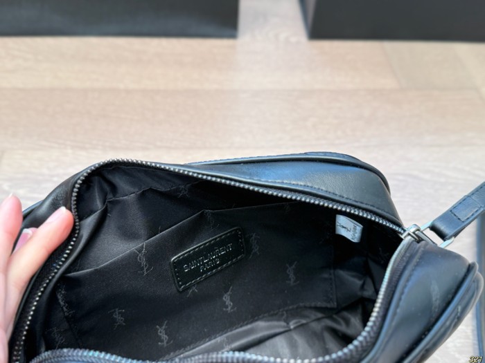 Split leather bag ,3A , size 24x16cm,no box,  B68-92-97