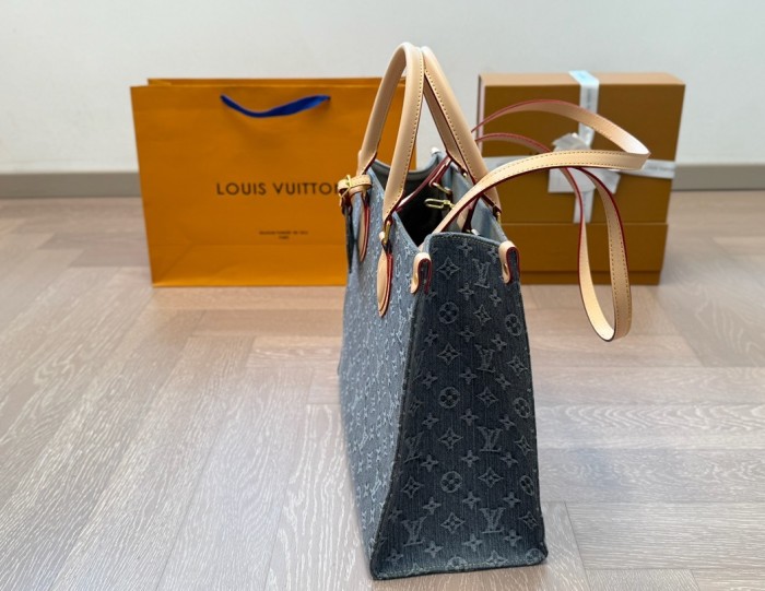 Canvas split leather bag,3A ,size 35x30cm,no box,  B75-170
