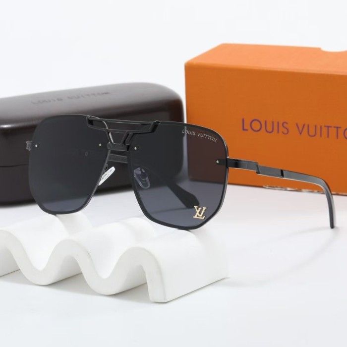 Blue light blocking sunglasses with the box and case ,G25-1330-1336
