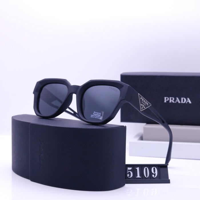 Blue light blocking sunglasses with the box and case ,G25-1358-1362