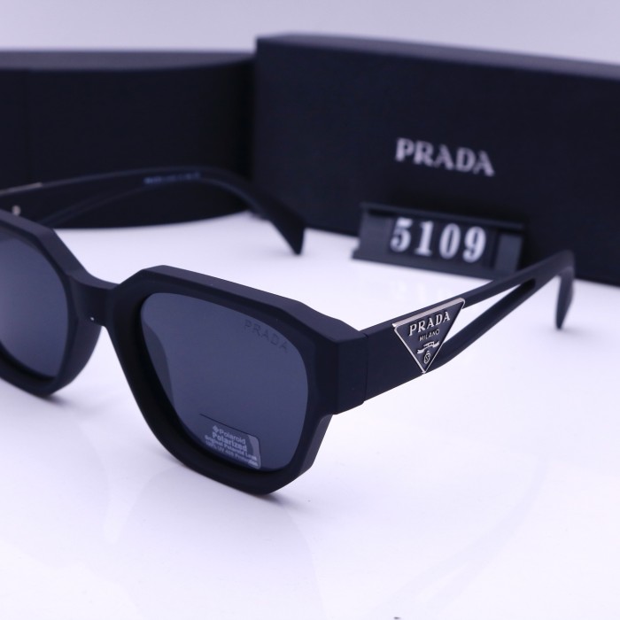 Blue light blocking sunglasses with the box and case ,G25-1358-1362