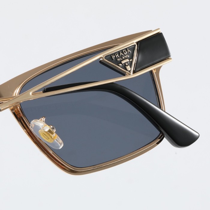 Blue light blocking sunglasses with the box and case ,G25-1258-1264