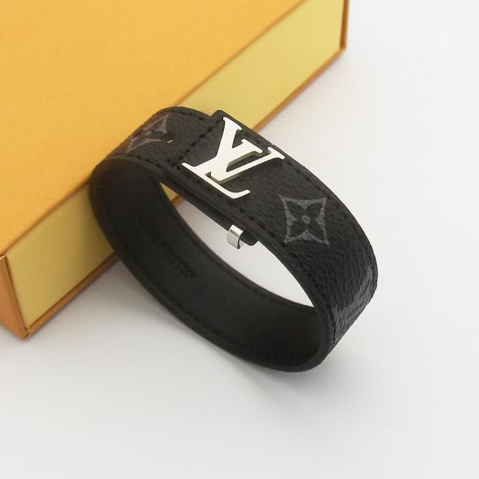 Leather bangle  jewelry , with box, J25-50-51