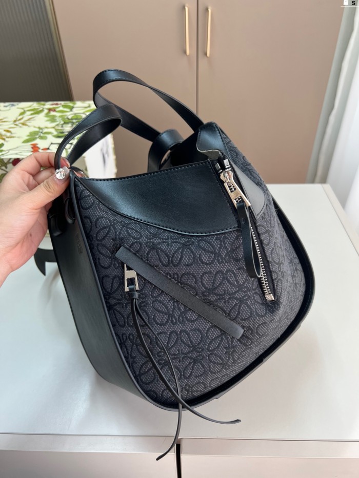 Split leather bag ,4A , size 28x17cm,no box,  B80-16-20