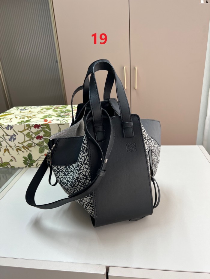 Split leather bag ,4A , size 28x17cm,no box,  B80-16-20