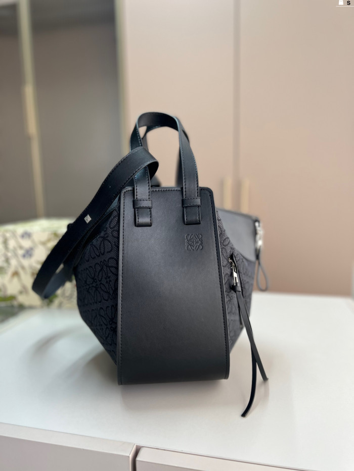 Split leather bag ,4A , size 28x17cm,no box,  B80-16-20