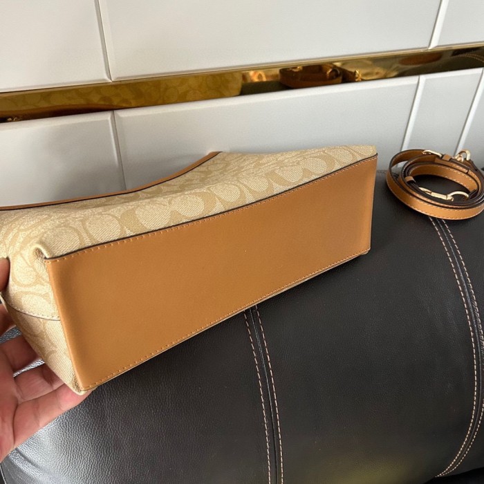 Split leather bag ,3A , size 28x18cm,no box,  B68-102
