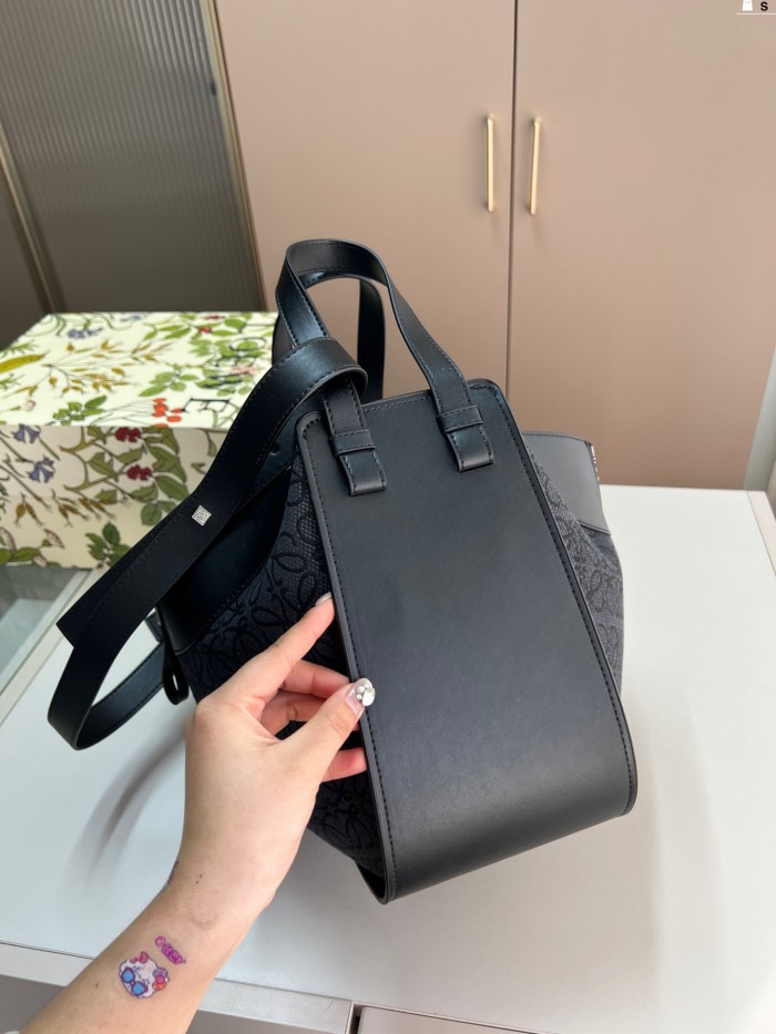 Split leather bag ,4A , size 28x17cm,no box,  B80-16-20