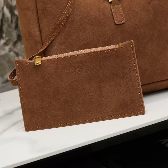 Leather bag ,5A ,size 29*29*12cm,no box,  B110-41