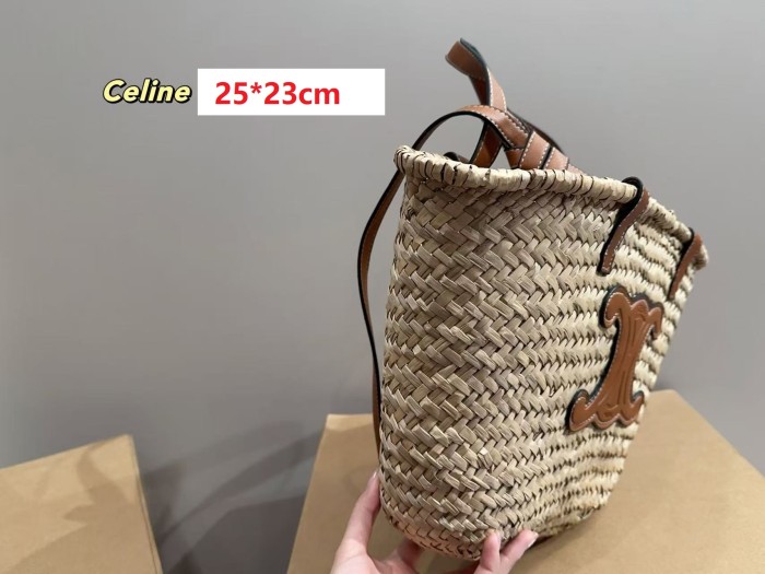 The basket is made of straw bag ,3A ,size 25*23cm, no box,  B68-108
