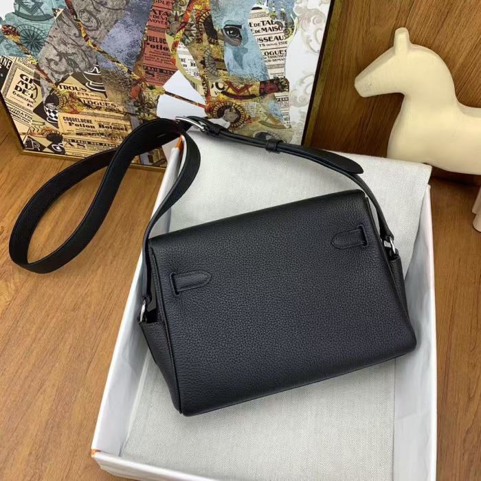 Leather  bag ,mirror quality , size  25cm ,with box, B350-1